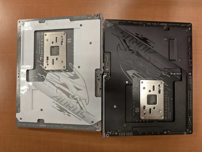 AORUS