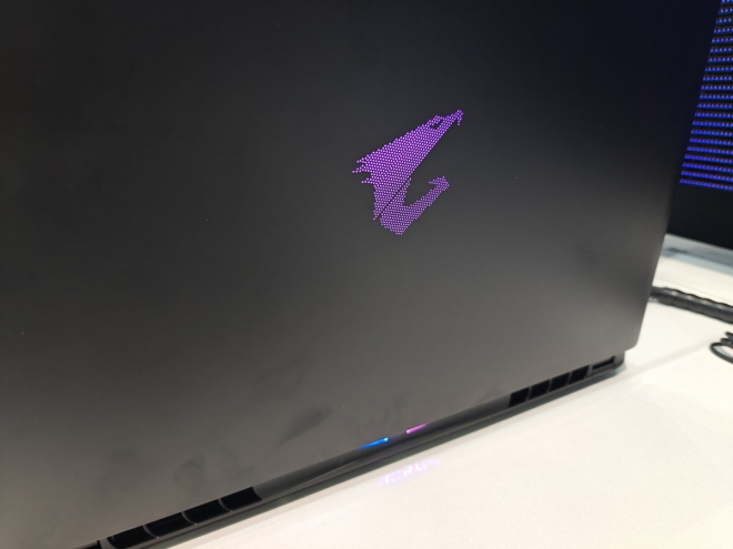 AORUS Master 16