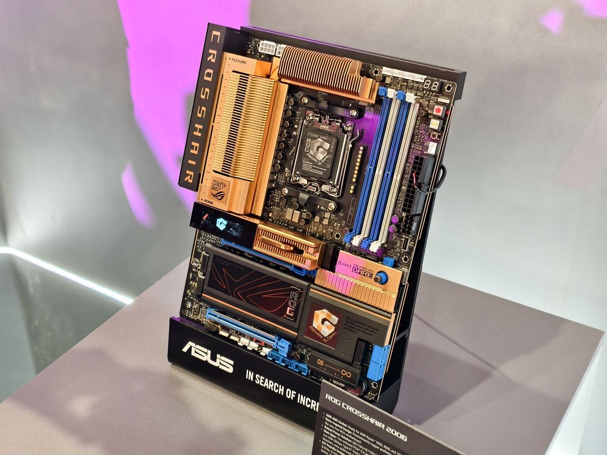 COMPUTEX 2026 : ASUS ROG CROSSHAIR 2026, une petite tuerie post vintage