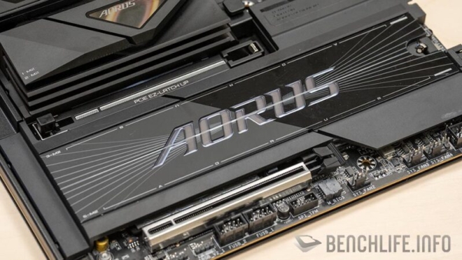 gigabyte Z990