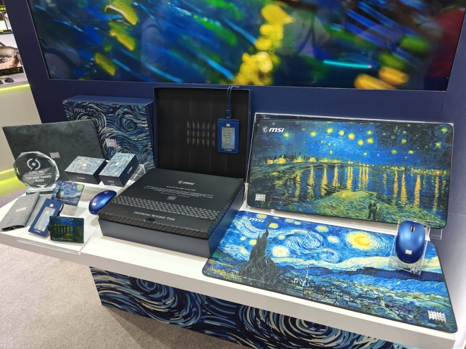 MSI Prestige 14 Flip AI+ Vincent van Gogh Edition