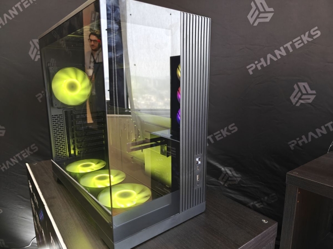 Phanteks
