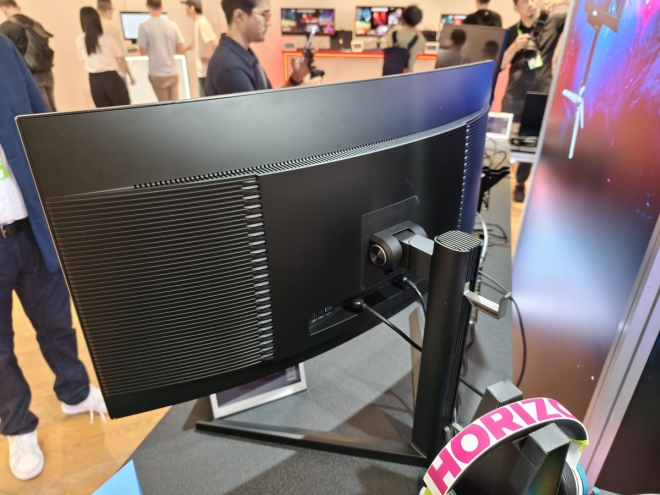 Predator X34 F1