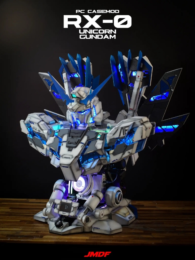 RX-0 Unicorn Gundam par JMDF