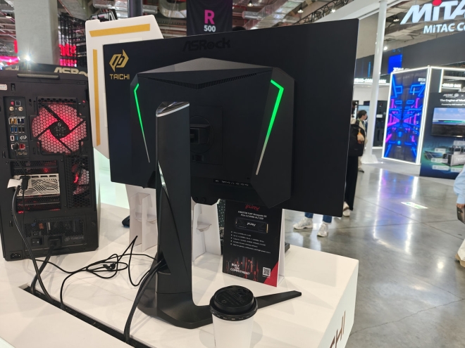 TCO27QXB 10th Anniversary