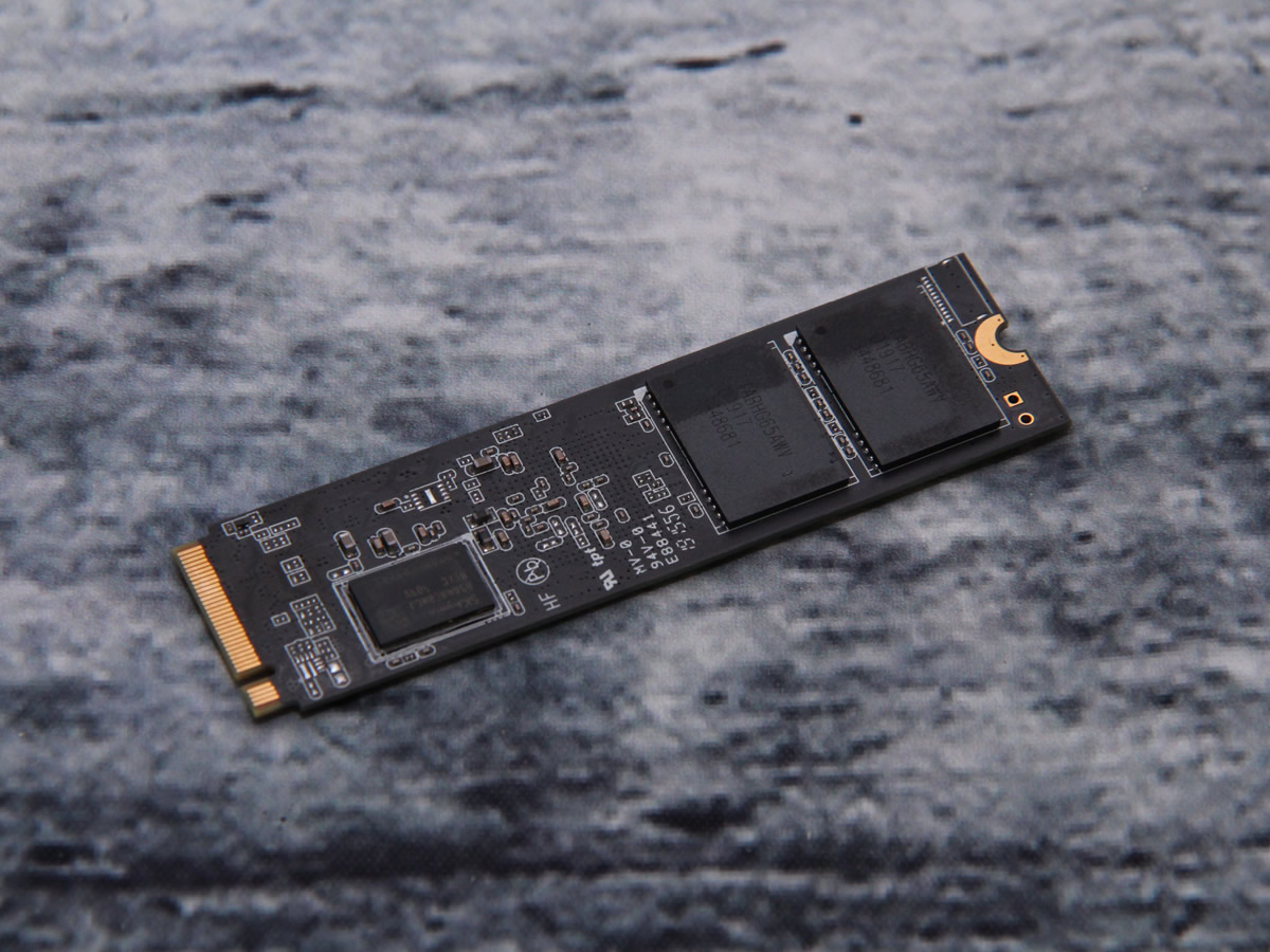 Image 39613, galerie Test SSD AORUS NVME Gen4 2 To