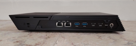 Cliquez pour agrandir ASUSTOR Flashstore 12 Pro Gen2 FS6812X, douze NVMe pour deux 10 GbE !