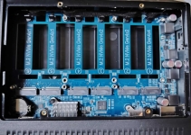 Cliquez pour agrandir ASUSTOR Flashstore 12 Pro Gen2 FS6812X, douze NVMe pour deux 10 GbE !
