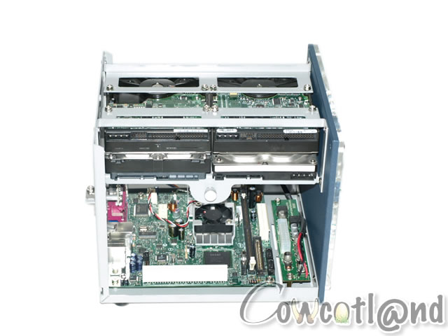 Image 6036, galerie Boitier Mini ITX Bleu Jour AS, 4 HDD inside