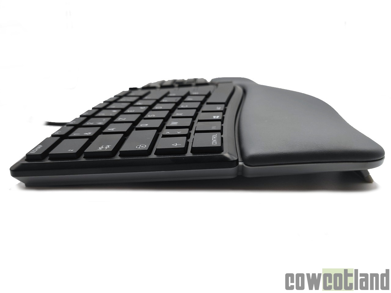 Image 44538, galerie Test clavier CHERRY KC 4500 Ergo, un prix abordable avant tout !
