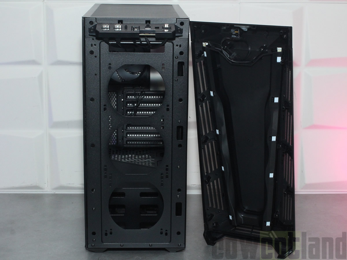 Image 45000, galerie Test boitier Cooler Master Masterbox 540 : Il a du style
