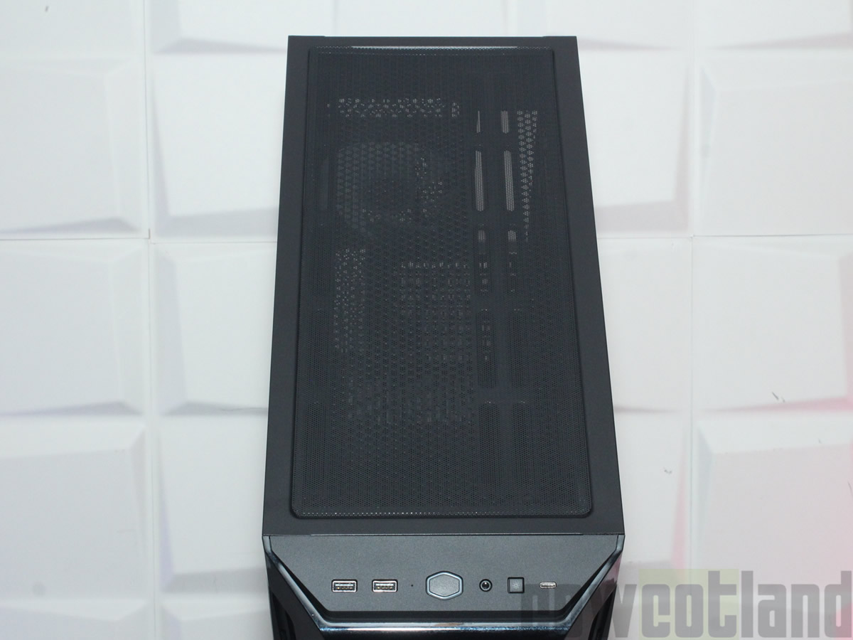 Image 44990, galerie Test boitier Cooler Master Masterbox 540 : Il a du style