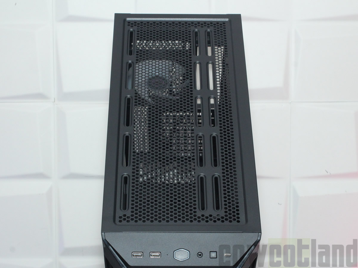 Image 44986, galerie Test boitier Cooler Master Masterbox 540 : Il a du style
