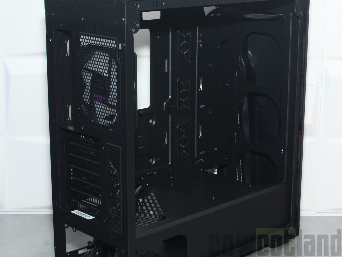 Image 44995, galerie Test boitier Cooler Master Masterbox 540 : Il a du style