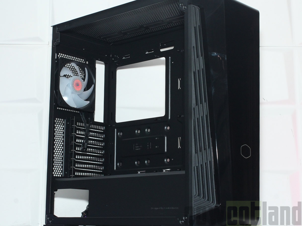Image 45003, galerie Test boitier Cooler Master Masterbox 540 : Il a du style