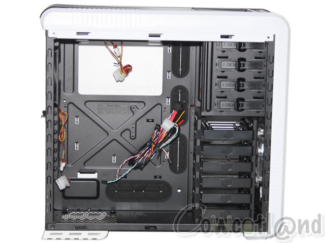 Image 15684, galerie Test Boitier Cooler Master 690 II Advanced Black & White Edition
