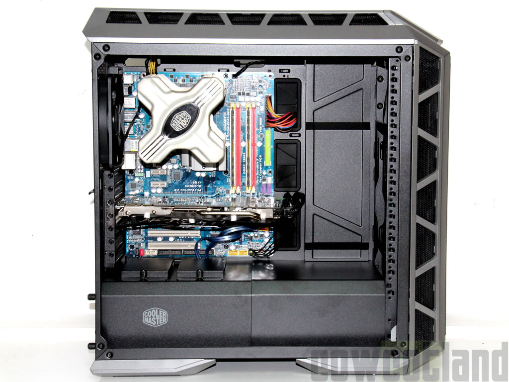 Image 37115, galerie Test boitier Cooler Master H500P Mesh