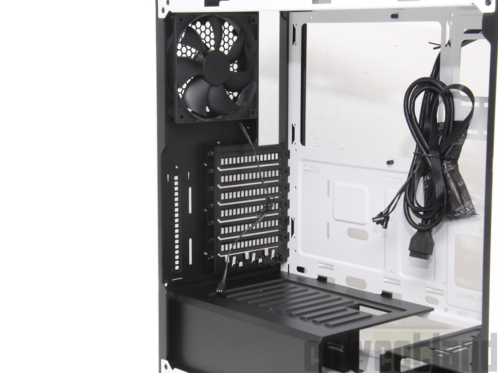 Image 30733, galerie Test boitier Cooler Master Masterbox 5
