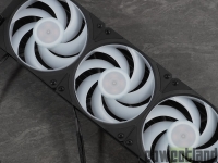 Cliquez pour agrandir Cooler Master MasterLiquid 360 Ion, un �cran et de nombreuses possibilit�s logicielles