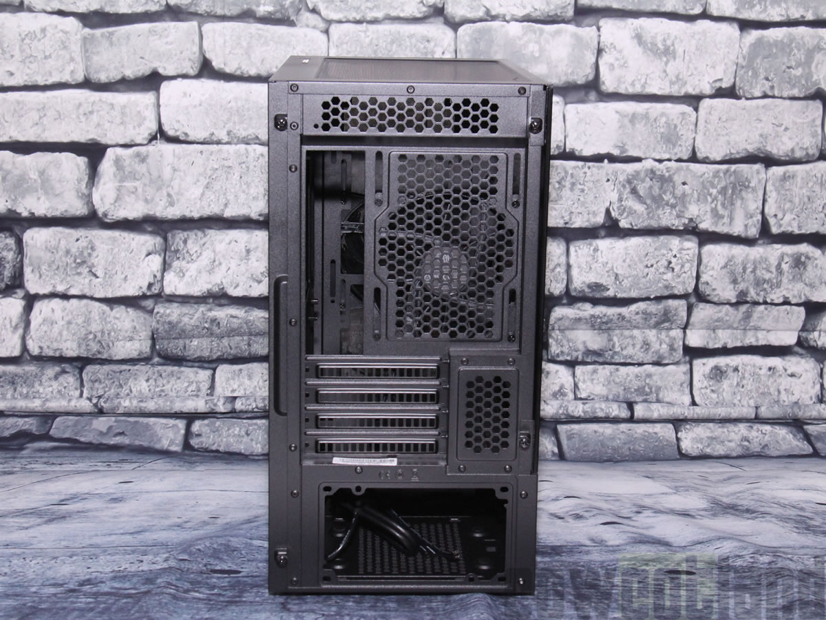 Image 39015, galerie Test boitier Cooler Master Masterbox NR400 : Encore du Micro ATX intressant et abordable
