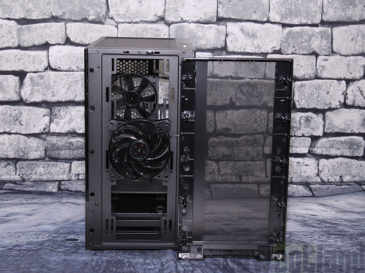 Image 39012, galerie Test boitier Cooler Master Masterbox NR400 : Encore du Micro ATX intressant et abordable