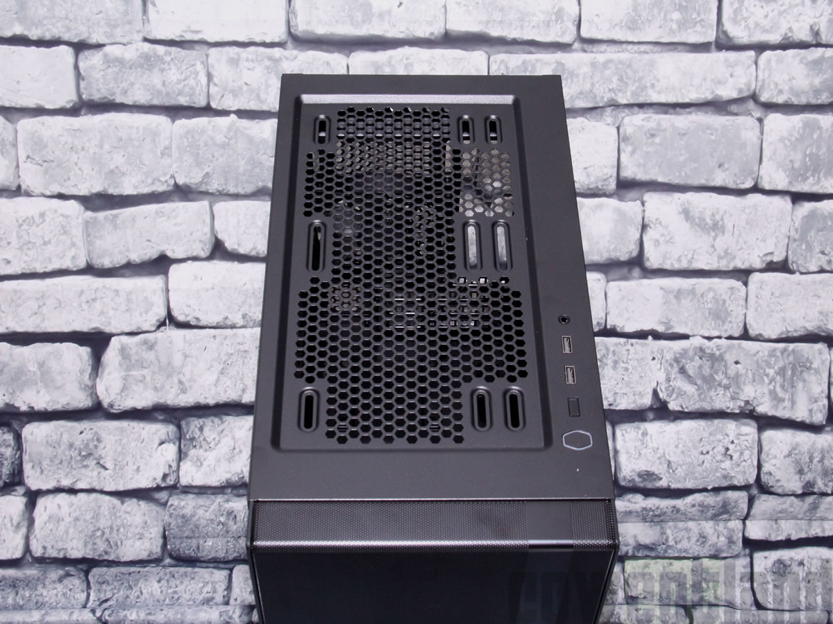 Image 39003, galerie Test boitier Cooler Master Masterbox NR400 : Encore du Micro ATX intressant et abordable
