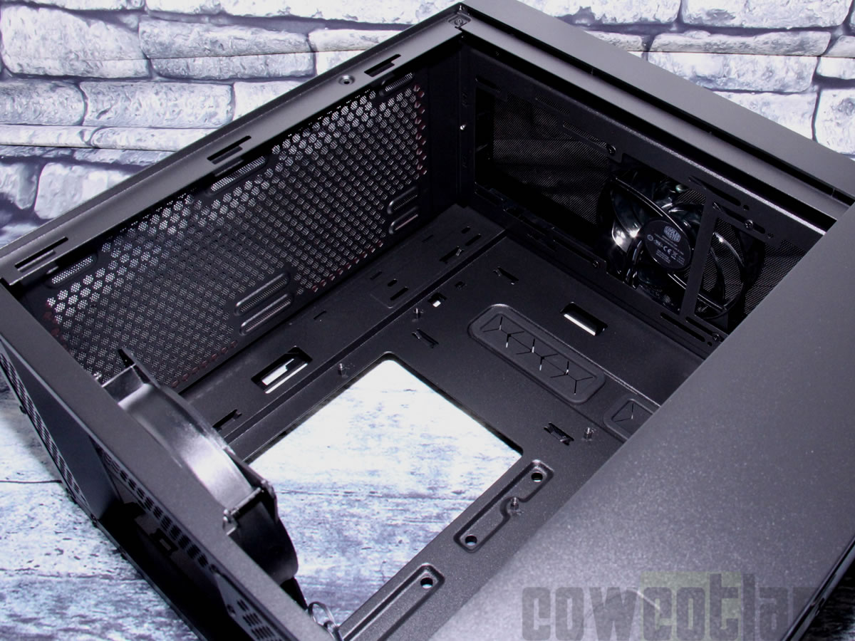 Image 39021, galerie Test boitier Cooler Master Masterbox NR400 : Encore du Micro ATX intressant et abordable