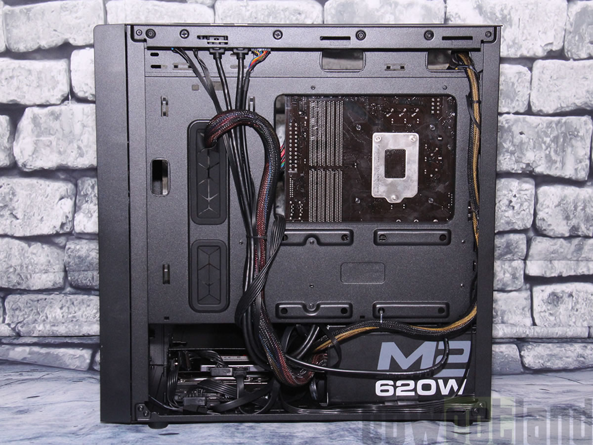 Image 39000, galerie Test boitier Cooler Master Masterbox NR400 : Encore du Micro ATX intressant et abordable