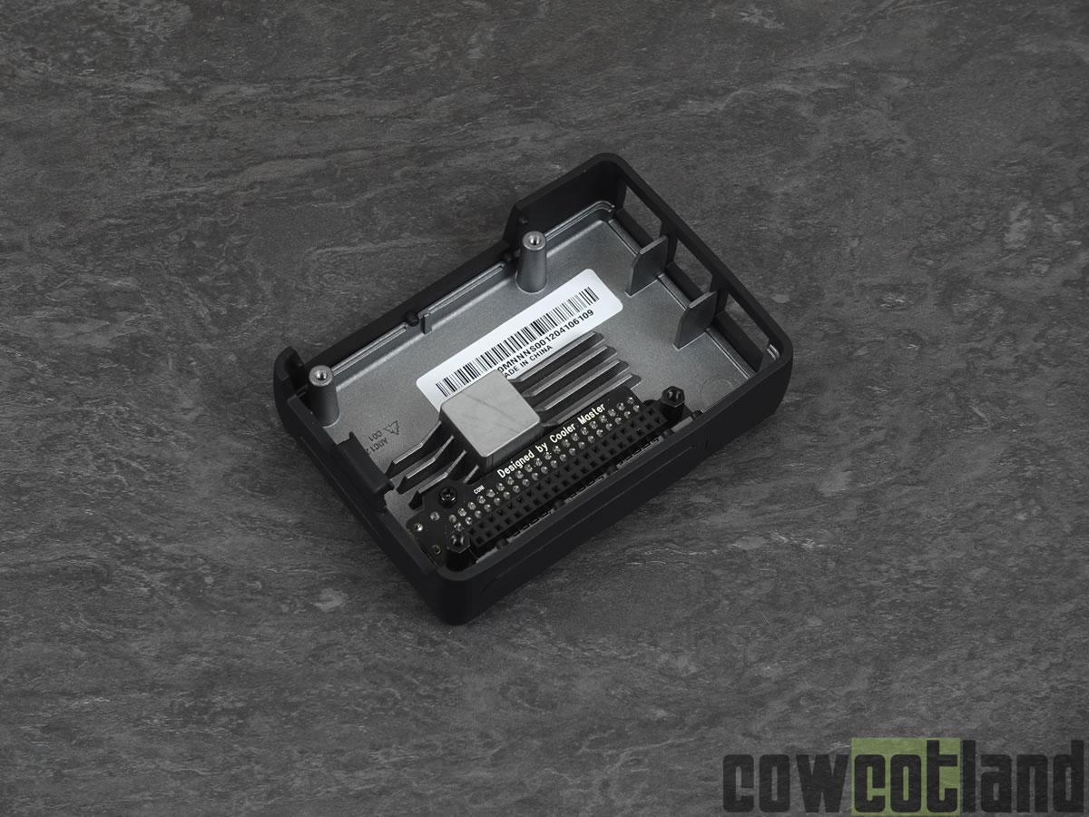 Image 45595, galerie Test boitier Cooler Master Pi Case 40, le plus petit boitier pass entre nos mains