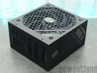 Cliquez pour agrandir Cooler Master V1600 Platinum V2 : Un monstrum d'alimentation ATX 3.1