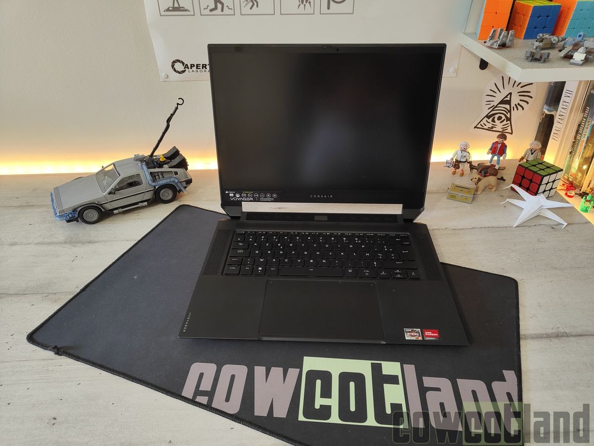 Image 58100, galerie CORSAIR Voyager A1600 Advantage Edition : Un laptop robuste, sobre et pratique mais rapide ?
