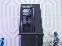 Cliquez pour agrandir Boitier COUGAR CFV235 : un concept tr�s int�ressant