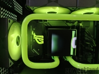 Cliquez pour agrandir Cybertek Celeste : une machine taill�e pour la performance et le prestige