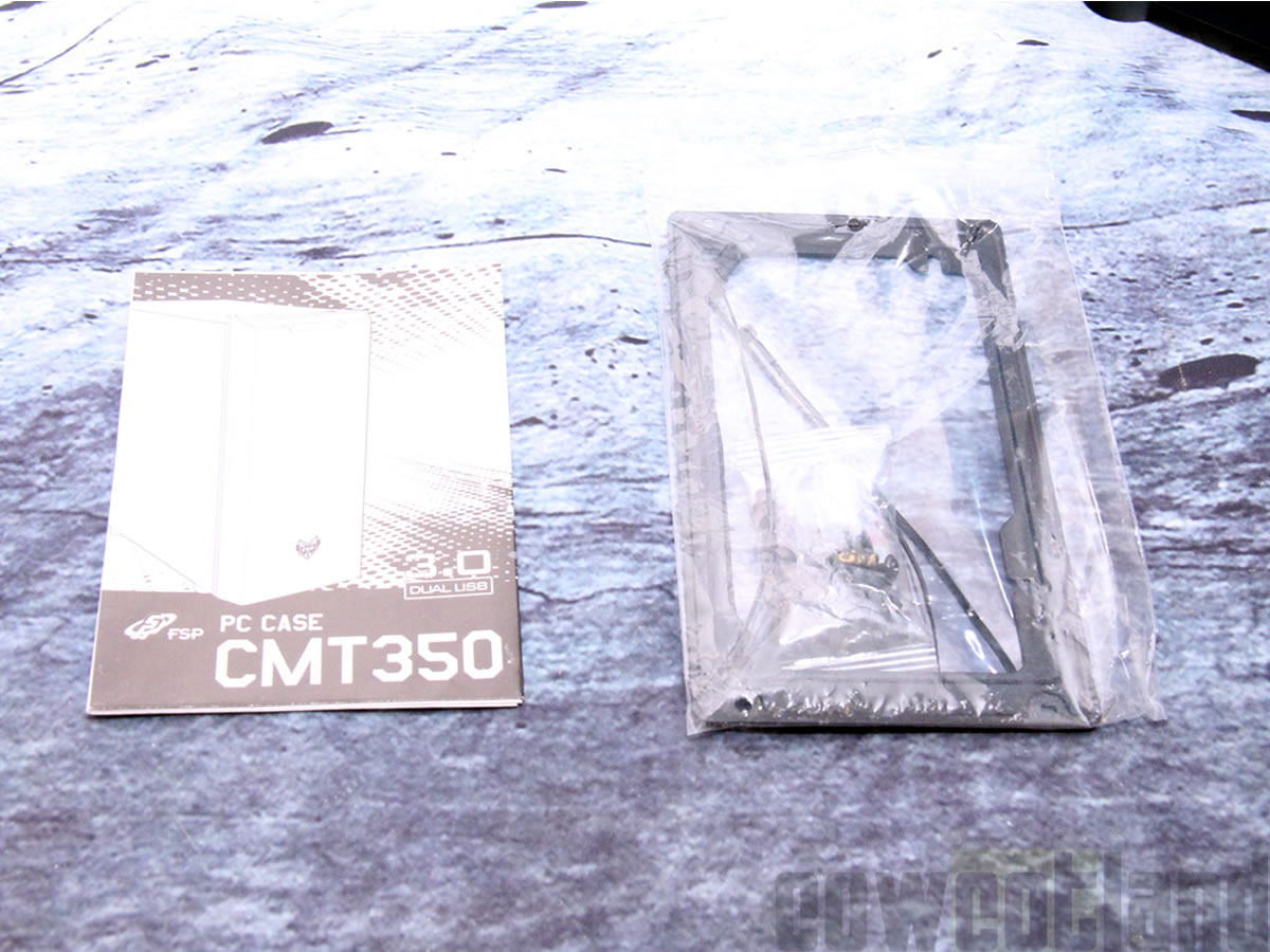 Image 41212, galerie Test boitier FSP CMT-350 : RGB et verre tremp