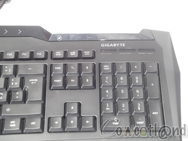 Image 13417, galerie Gigabyte K8100, le clavier quil est beau en noir