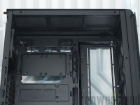 Cliquez pour agrandir MSI MPG VELOX 300R AIRFLOW PZ : Un boitier avec tout ce qu'il faut ?