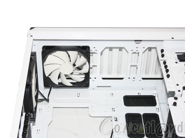 Image 15036, galerie Test boitier NZXT Switch 810 : grand, beau, pas cher