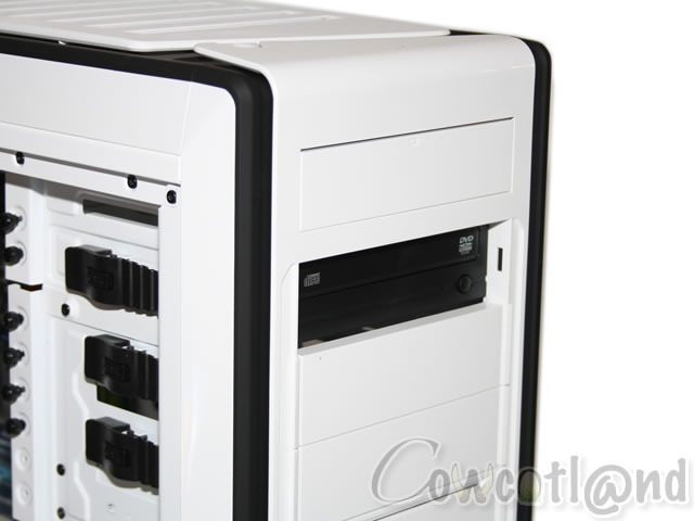 Image 15012, galerie Test boitier NZXT Switch 810 : grand, beau, pas cher