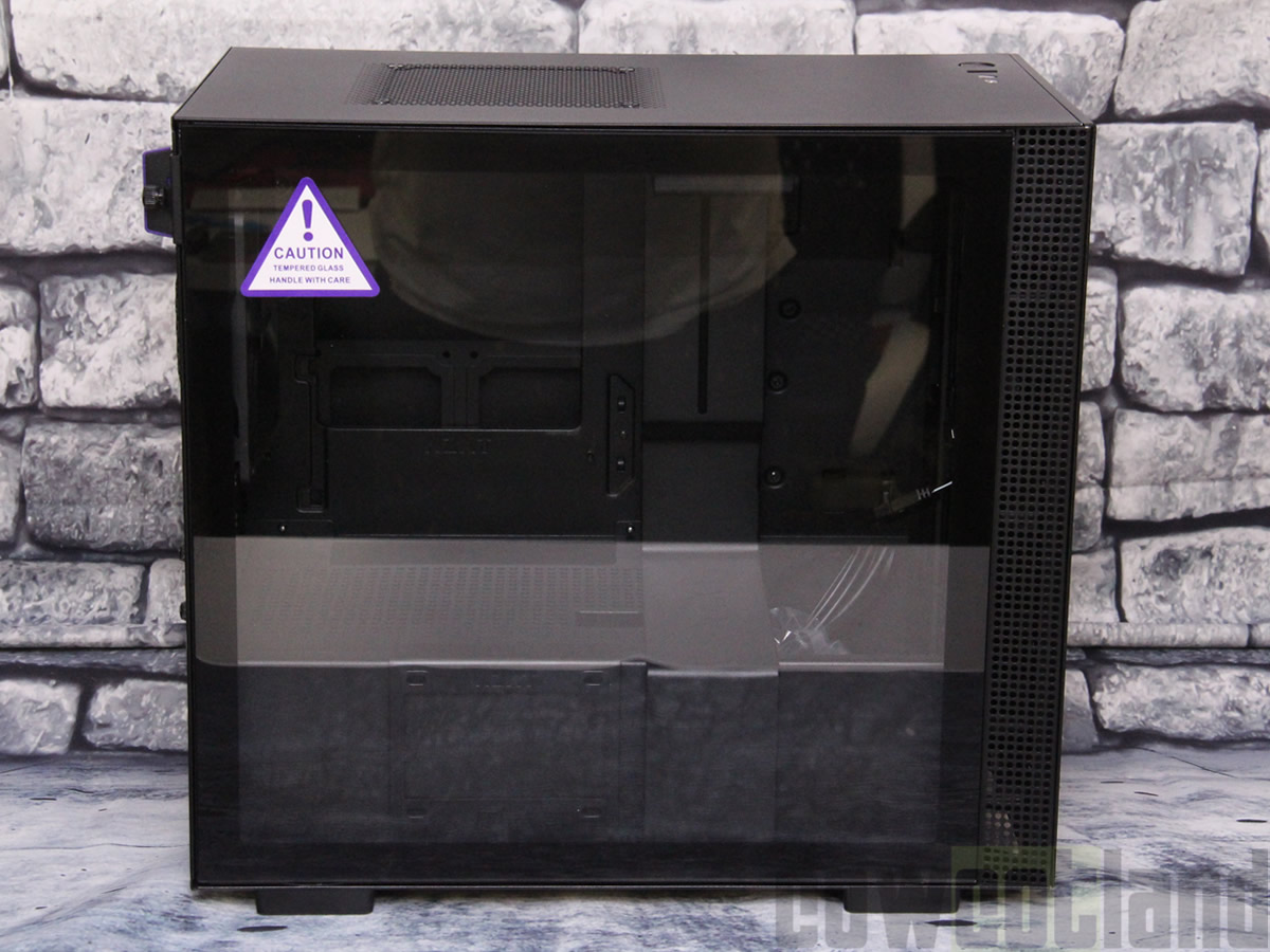 Image 39601, galerie Test boitier Mini ITX NZXT H210i