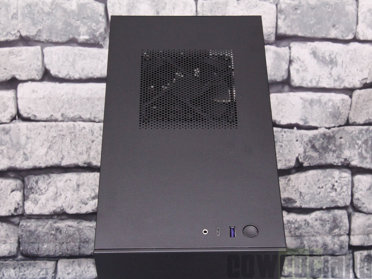 Image 39606, galerie Test boitier Mini ITX NZXT H210i