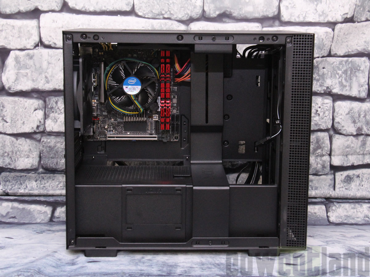 Image 39602, galerie Test boitier Mini ITX NZXT H210i