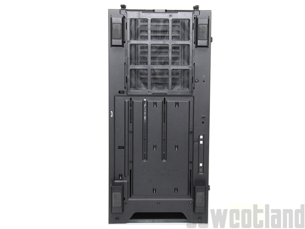 Image 35121, galerie Test boitier NZXT H700i