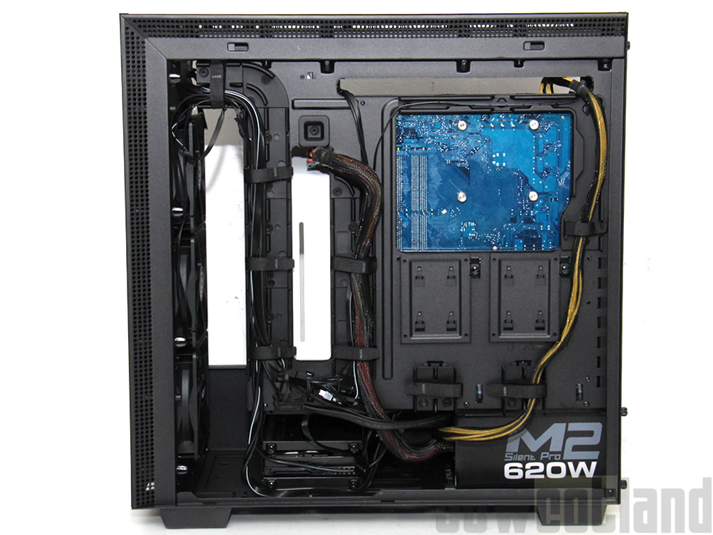 Image 35134, galerie Test boitier NZXT H700i