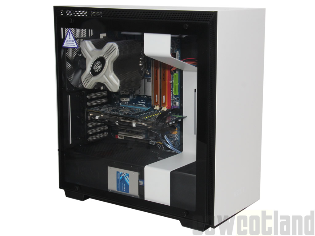 Image 35138, galerie Test boitier NZXT H700i