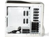 Cliquez pour agrandir Boitier NZXT Phantom : Une vraie Menace