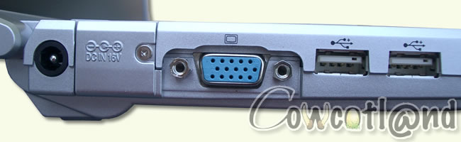PANASONIC CF-W2 - Côté gauche 2 PANASONIC CF-W2 - Côté gauche 2