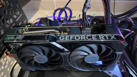 Cliquez pour agrandir Test ASUS GeForce RTX 4060 Dual OC : simplicit� charmeuse !
