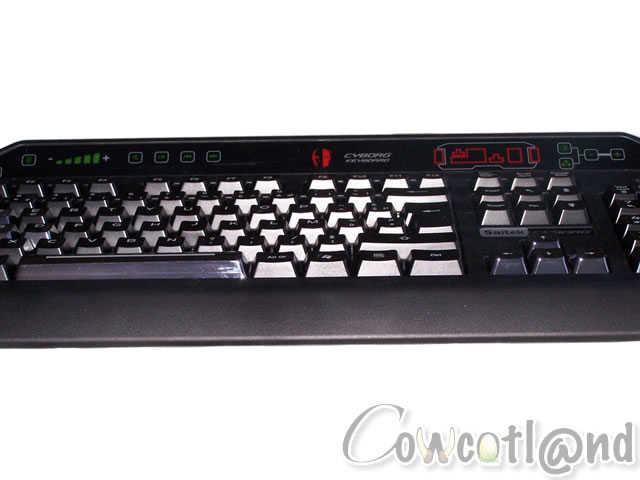 Image 8882, galerie Saitek Cyborg Keyboard, 100 % Gamer et Geek ?