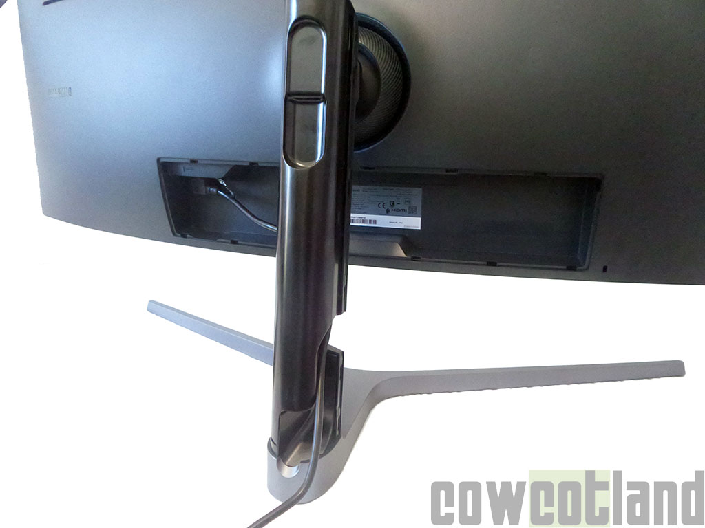 Image 36529, galerie Test Ecran Samsung CHG90 : Un modèle 49 pouces Curved énormissime