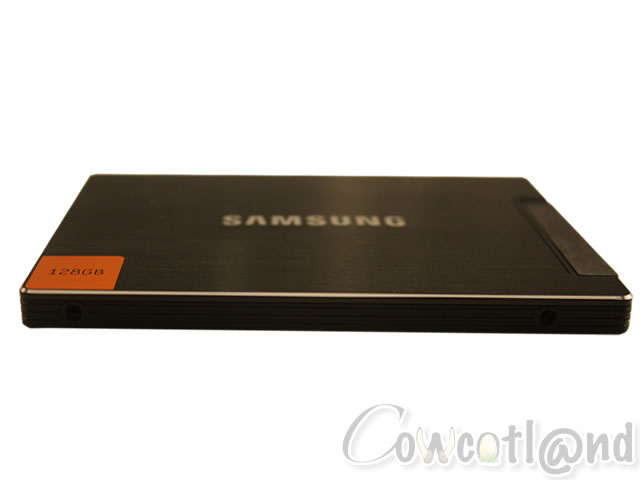 Image 13790, galerie SSD Samsung PM830 128 Go : Le gant dans la course